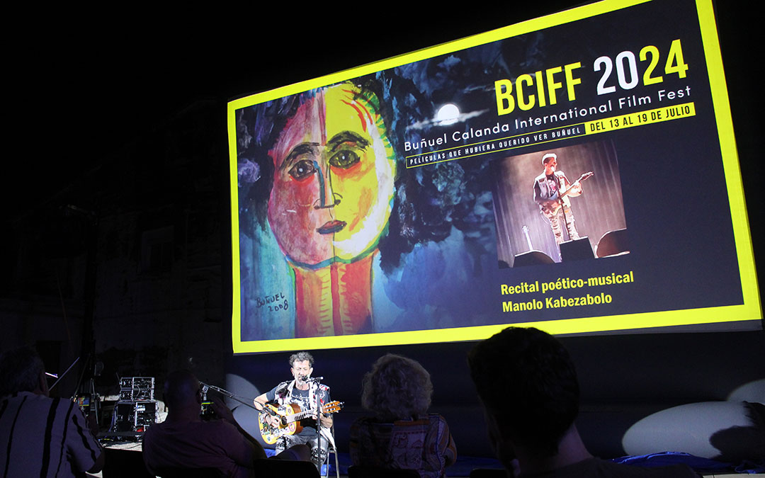 Recital de Manolo Kabezabolo en el BCIFF. / B. Severino