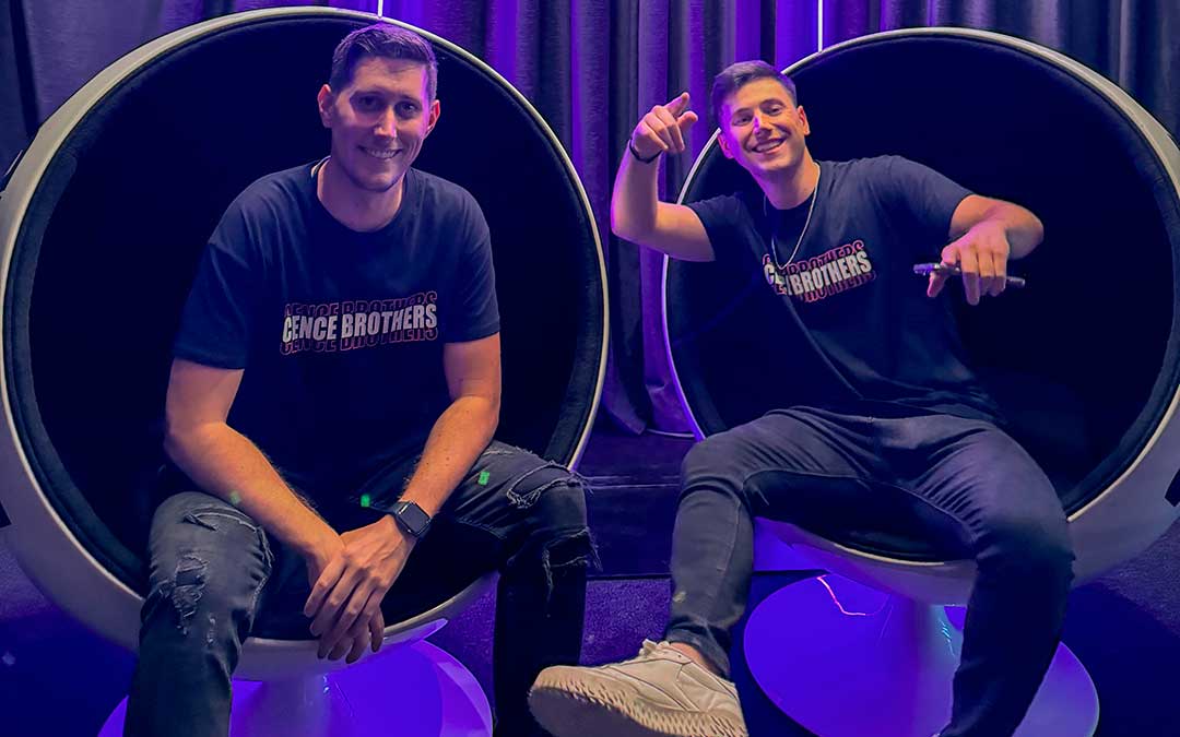 Los hermanos Pablo y Alejandro Cencerrado son de Alcañiz y son los productores musicales Cence Brothers./ C.B.