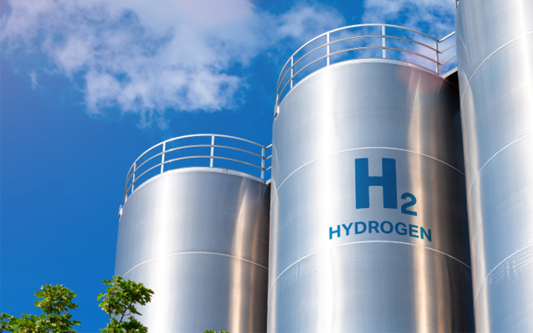Depósitos de hidrógeno verde, en una imagen distribuida por el Ministerio para la Transición Ecológica y el Reto Demográfico./ Miteco