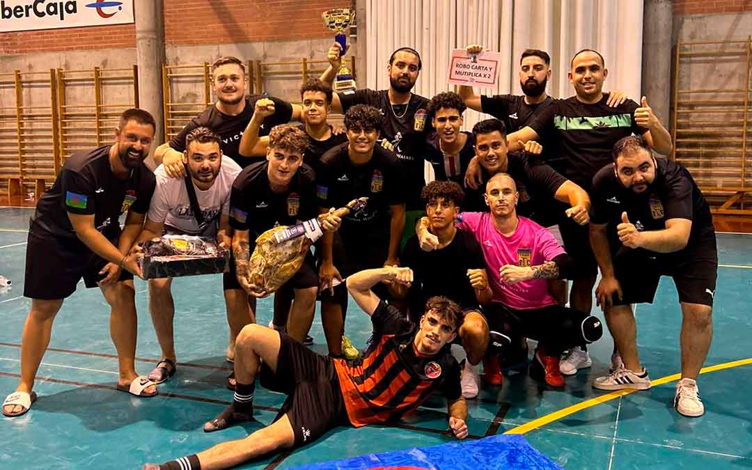 Los Tiraos, equipo ganador de la II Kings League Albalate./ F.S.Albalate