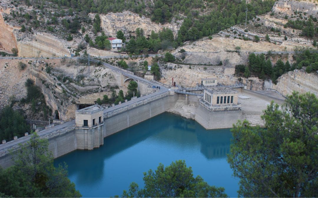 Panorámica del embalse de Santolea./ Turismo Maestrazgo.