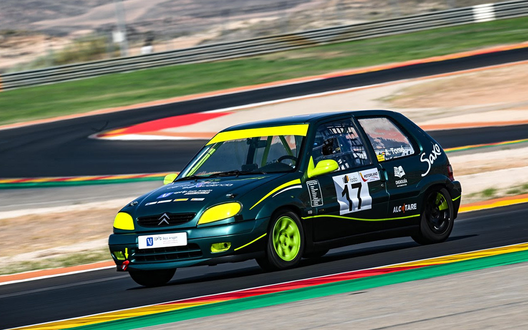 El coche del CPIFP Bajo Aragón durante la carrera./ FADA