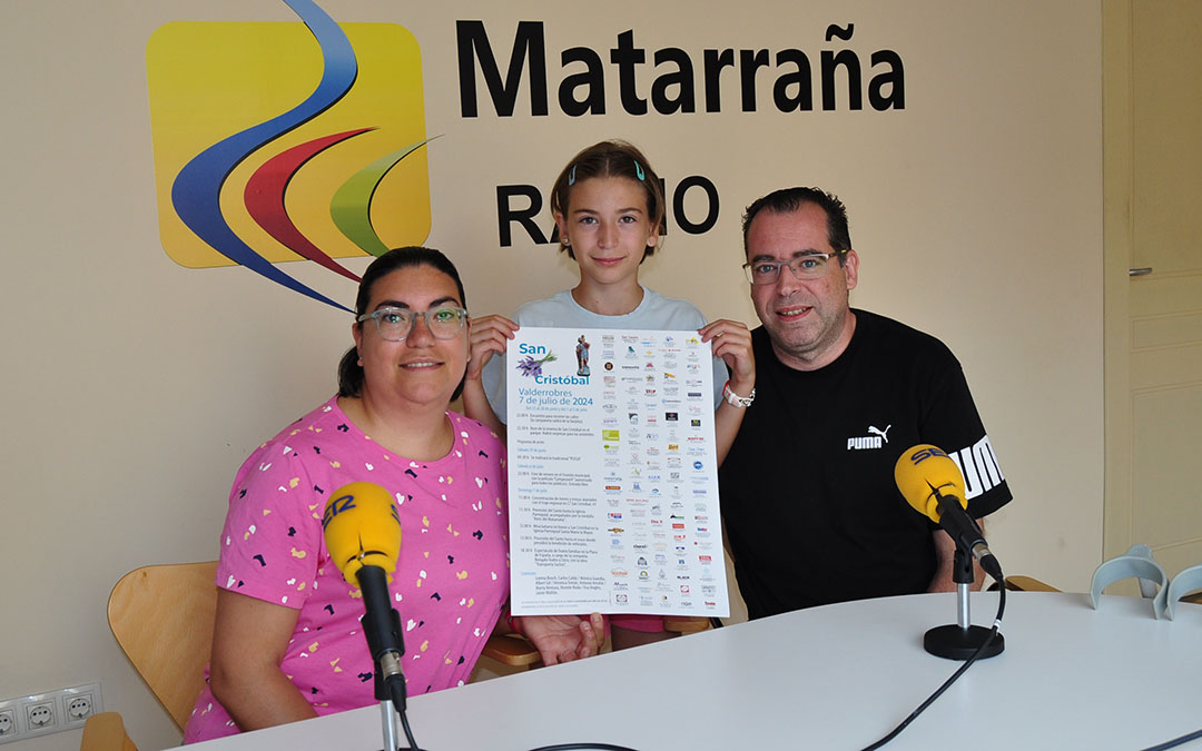 Eva Anglés, Javier Mollón y Vega, de la Comisión de Mayordomos de San Cristóbal./ J.L.
