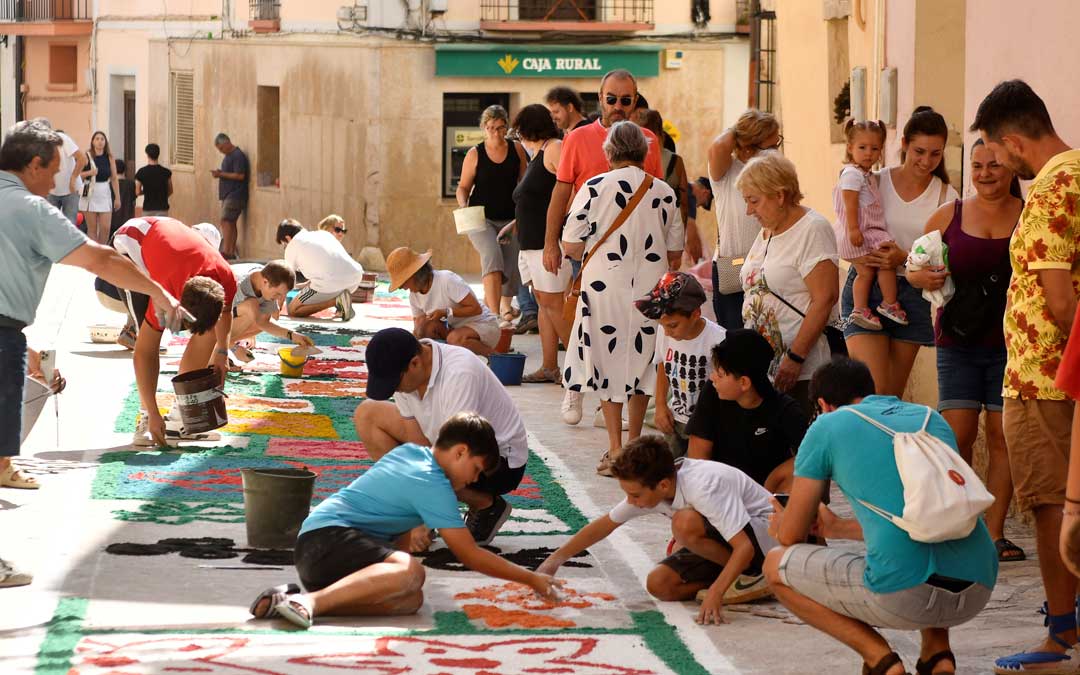 Alfombras del Santísimo Misterio de Aguaviva en su edición de 2024./ M.M.R