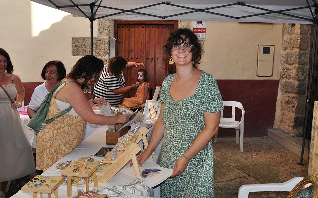 La artista beceitana, Joana Boix 'La Zorri', además de participar ha sido una de las impulsoras de Beseit Art./ J.L.