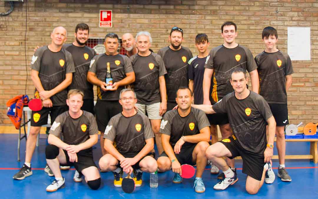 El equipo del Club KMK que disputó el torneo./ J.M.