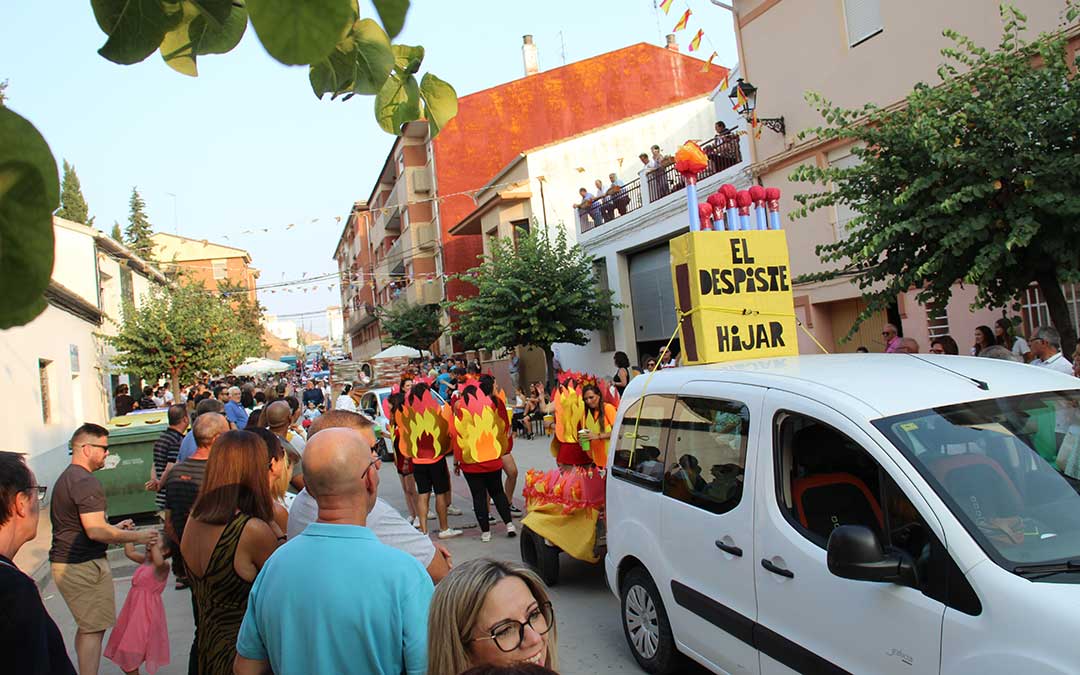 Carrozas en las fiestas de Híjar 2024. / B. Severino