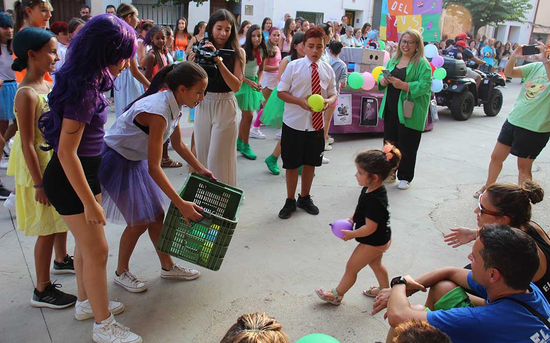 Carrozas en las fiestas de Híjar 2024. / B. Severino