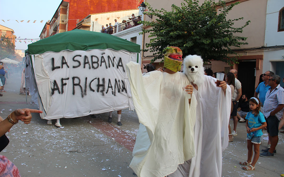 Carrozas en las fiestas de Híjar 2024. / B. Severino