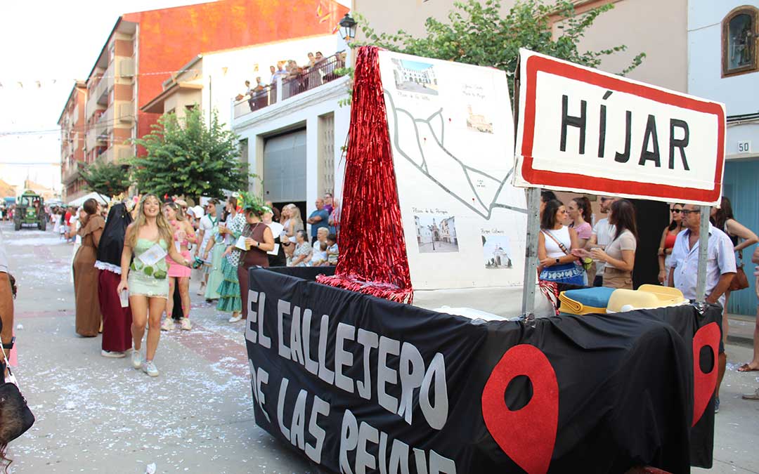 Carrozas en las fiestas de Híjar 2024. / B. Severino
