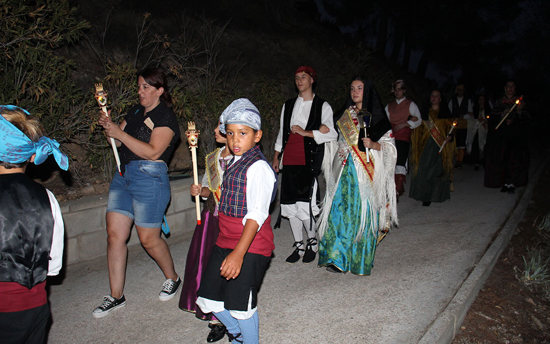 Rosario de Cristal en las fiestas de Híjar. / B. Severino