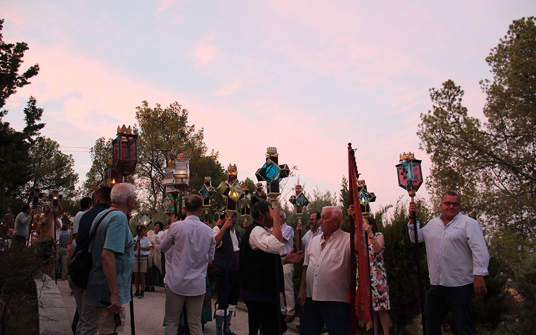 Rosario de Cristal en las fiestas de Híjar. / B. Severino