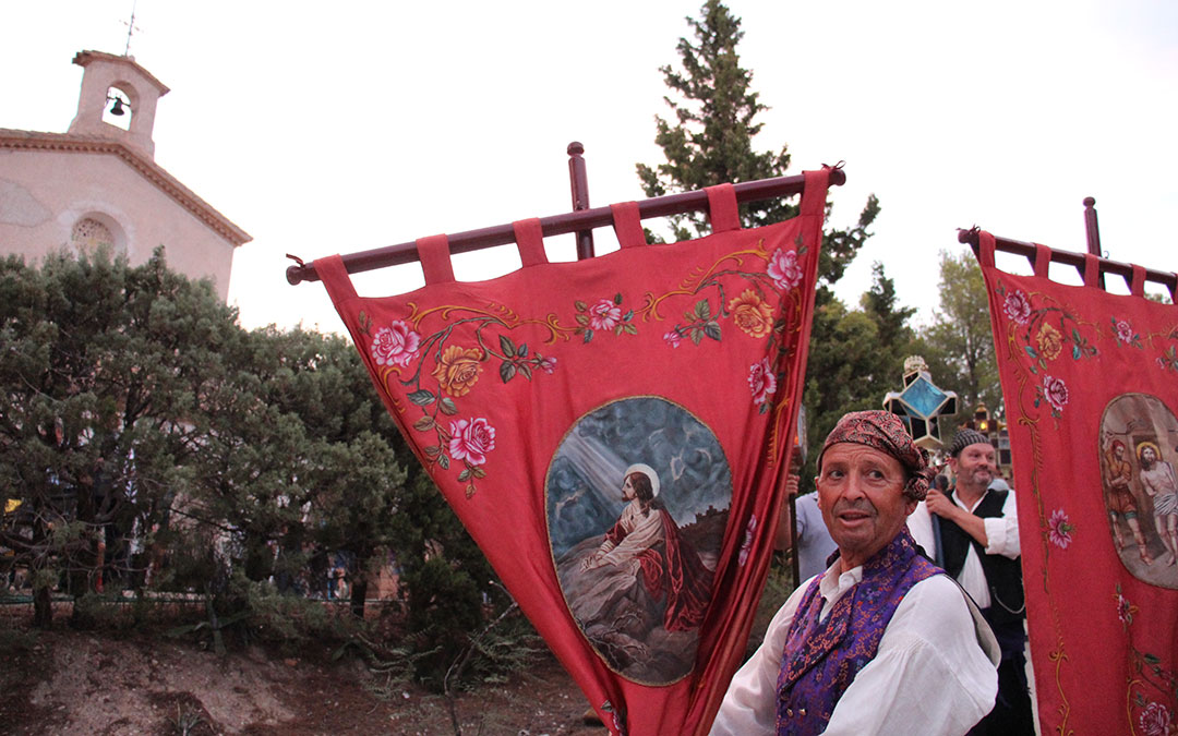 Rosario de Cristal en las fiestas de Híjar. / B. Severino