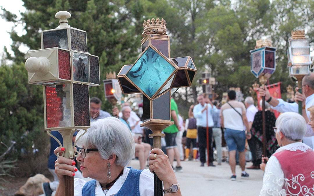 Rosario de Cristal en las fiestas de Híjar. / B. Severino