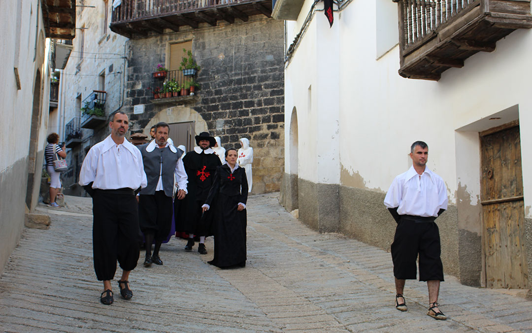 Recreación de la visita del comendador calatravo a Peñarroya de Tastavins. / B. Severino