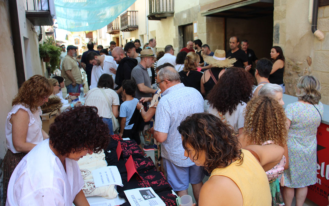Recreación de la visita del comendador calatravo a Peñarroya de Tastavins. / B. Severino