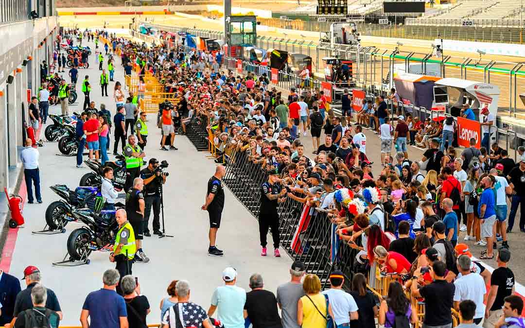 Los aficionados podrán disfrutar de nuevo del Pit Walk./ Motorland Aragón.