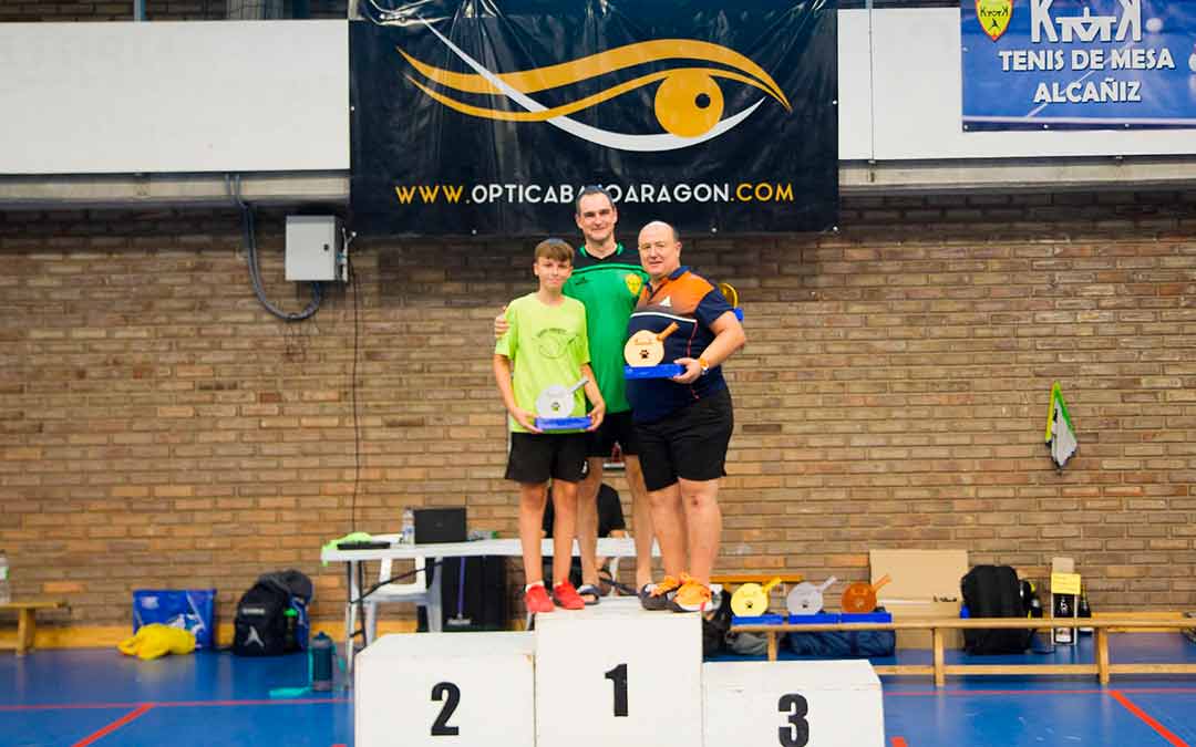 Podio de consolación del torneo./ J.M.