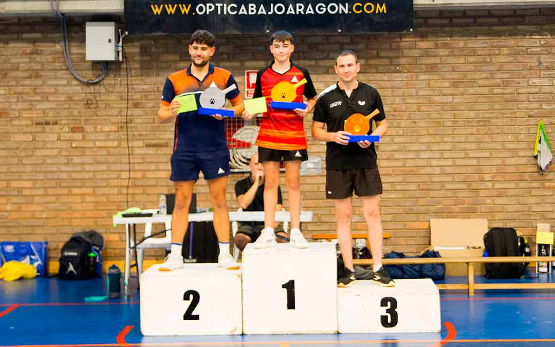 Podio del torneo con los ganadores./ J.M.