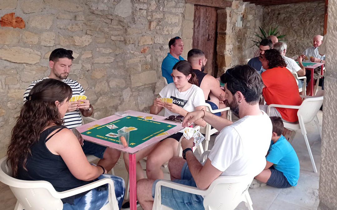 Concurso de guiñote en Ráfales./ J.L.