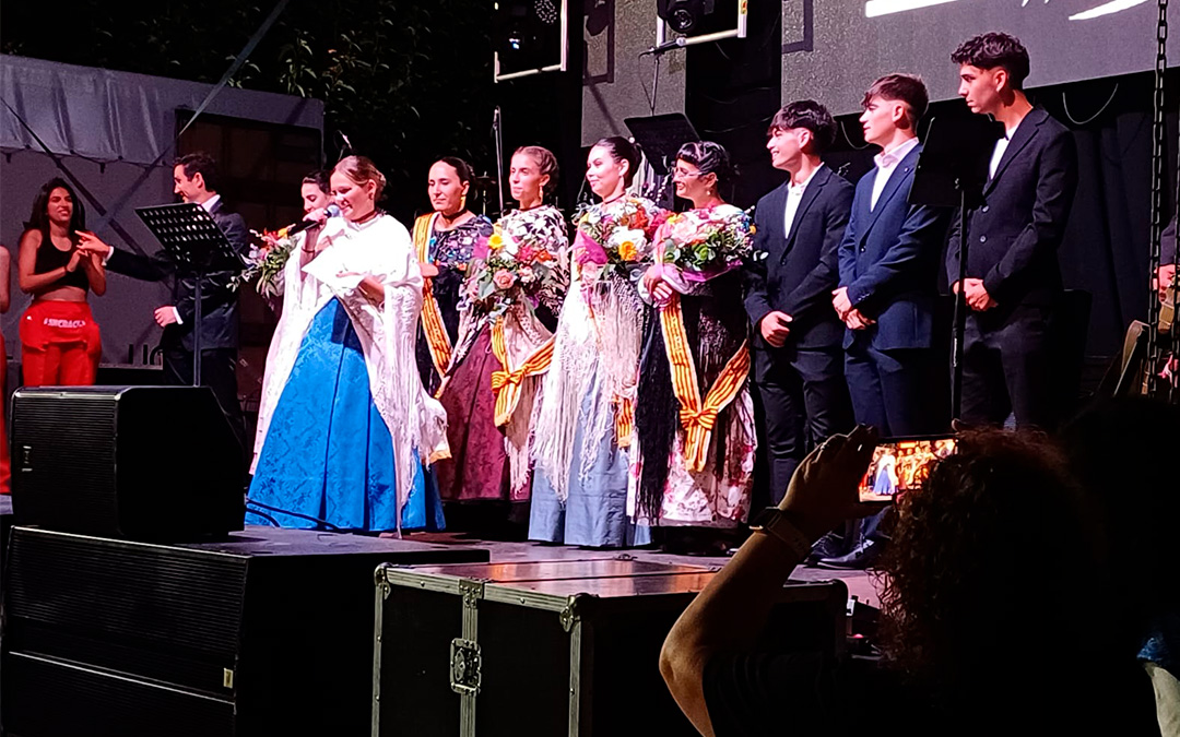 Presentación Reina y Damas./ Carlos Martín