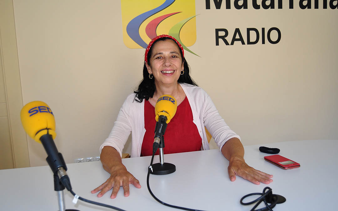 Anna Feu en Matarraña Radio./ J.L.