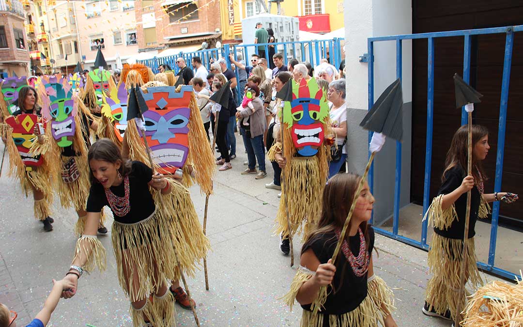 Primer premio del desfile de carrozas 2024 en Albalate del Arzobispo. / B. Severino