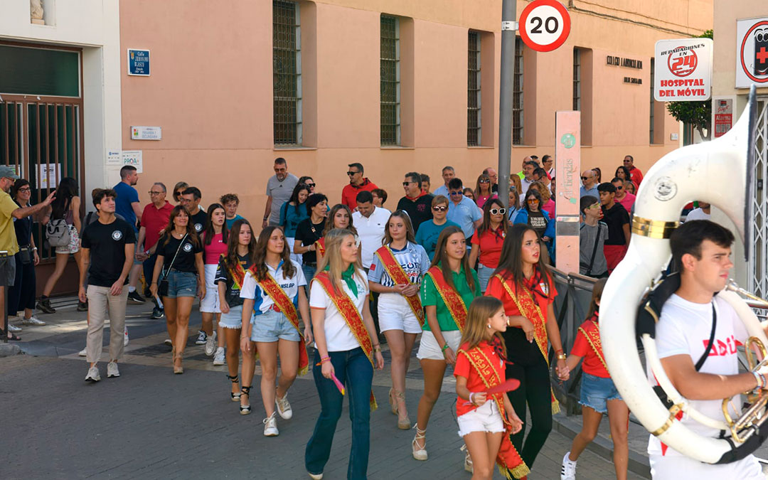 Pasacalles de la mañana del chupinazo. / Ayuntamiento de Alcañiz