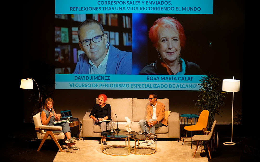 Rosa María Calaf y David Jiménez conversaron en una mesa moderada por Eva Defior. / La COMARCA