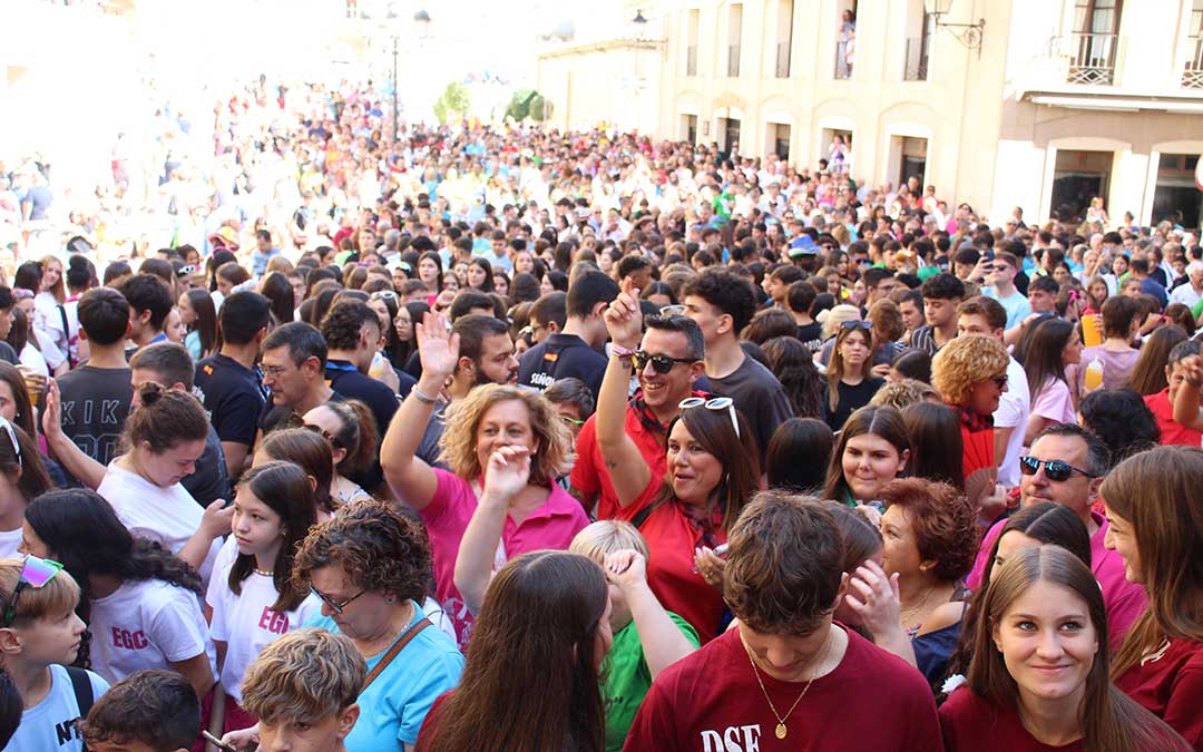 Chupinazo de las fiestas de Alcañiz 2024. / B. Severino