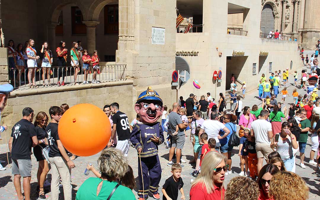 Chupinazo de las fiestas de Alcañiz 2024. / B. Severino