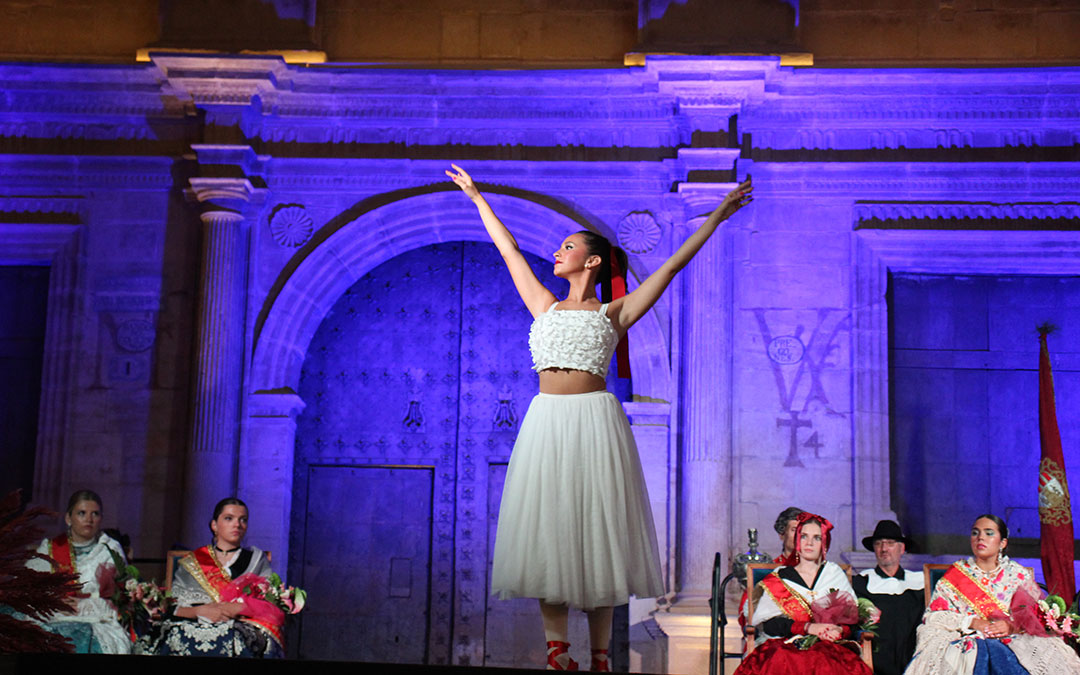Patricia Herrero interpretando 'Yolanda', de Pablo Milanés. / B. Severino