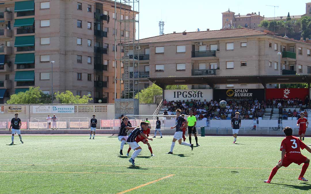 Liga Nacional Juvenil entre el Alcañiz y Real Zaragoza B. / B.S.
