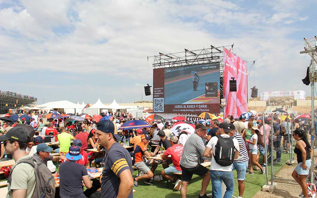 El Pit Stop, una zona en el Fan Festival concebida para reposar. / B. Severino