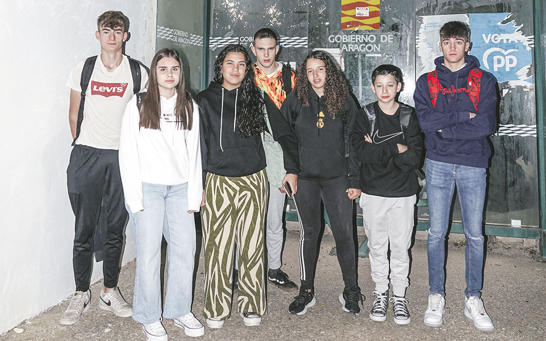 Los estudiantes de La Ginebrosa pasan 40 minutos más en el bus./ Asociación La Tarayola