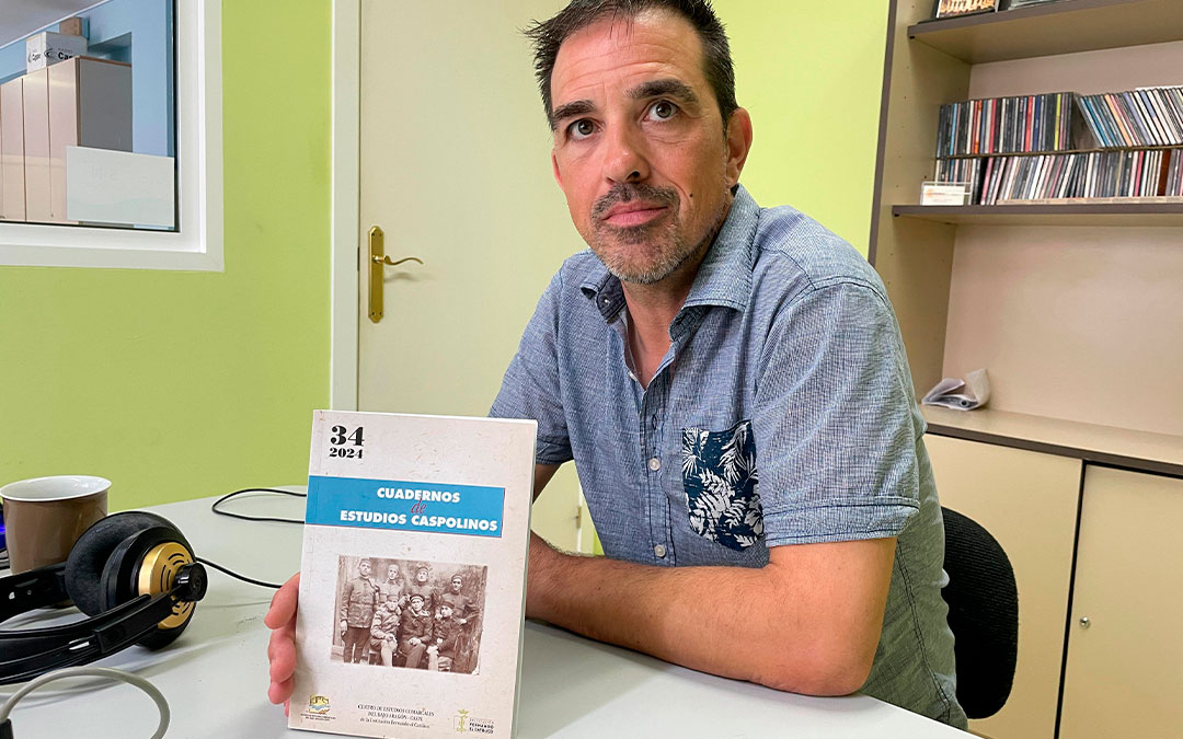 Amadeo Barceló en Radio Caspe./ S.F.