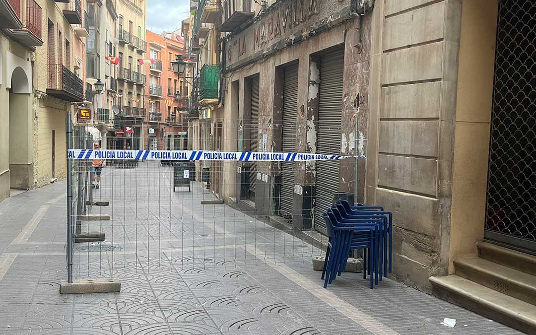 Zona vallada en el número 6 de la calle Alejandre de Alcañiz / L.C.