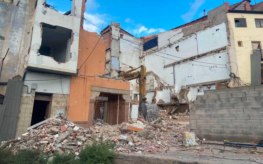 Los trabajos se han trasladado al número 14 de la vía./ M.M.R.