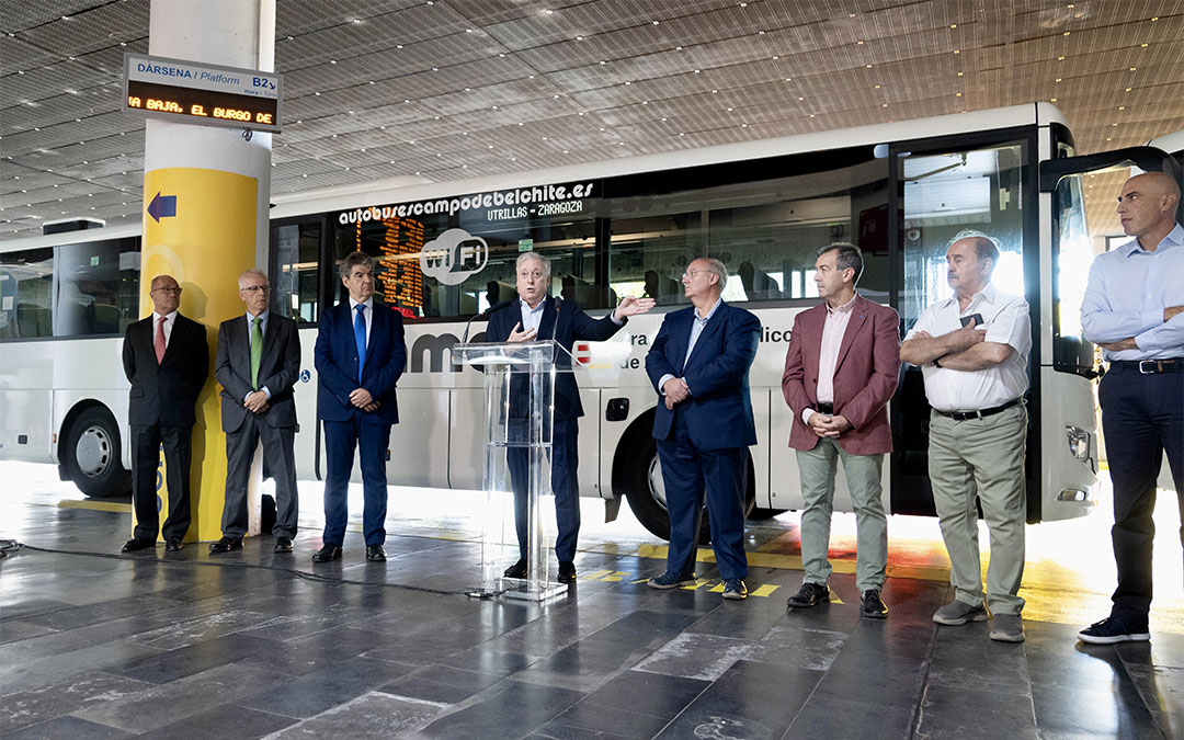 El consejero Octavio López inauguró el nuevo mapa concesional de transporte de viajeros por carretera este lunes en la Estación Central de Autobuses de Zaragoza./ DGA