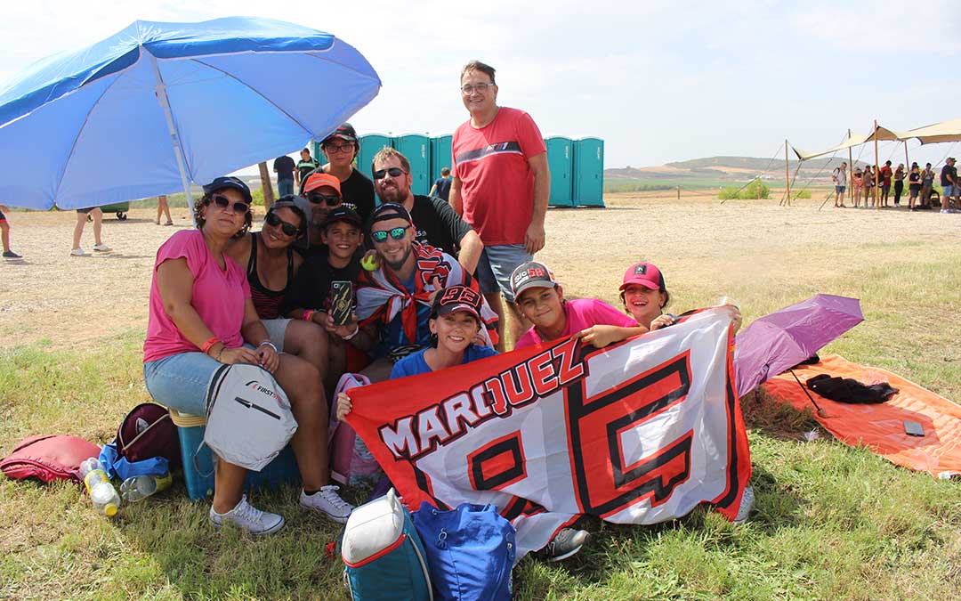 Laura Palos y su familia en la pelouse 6 / L. Castel