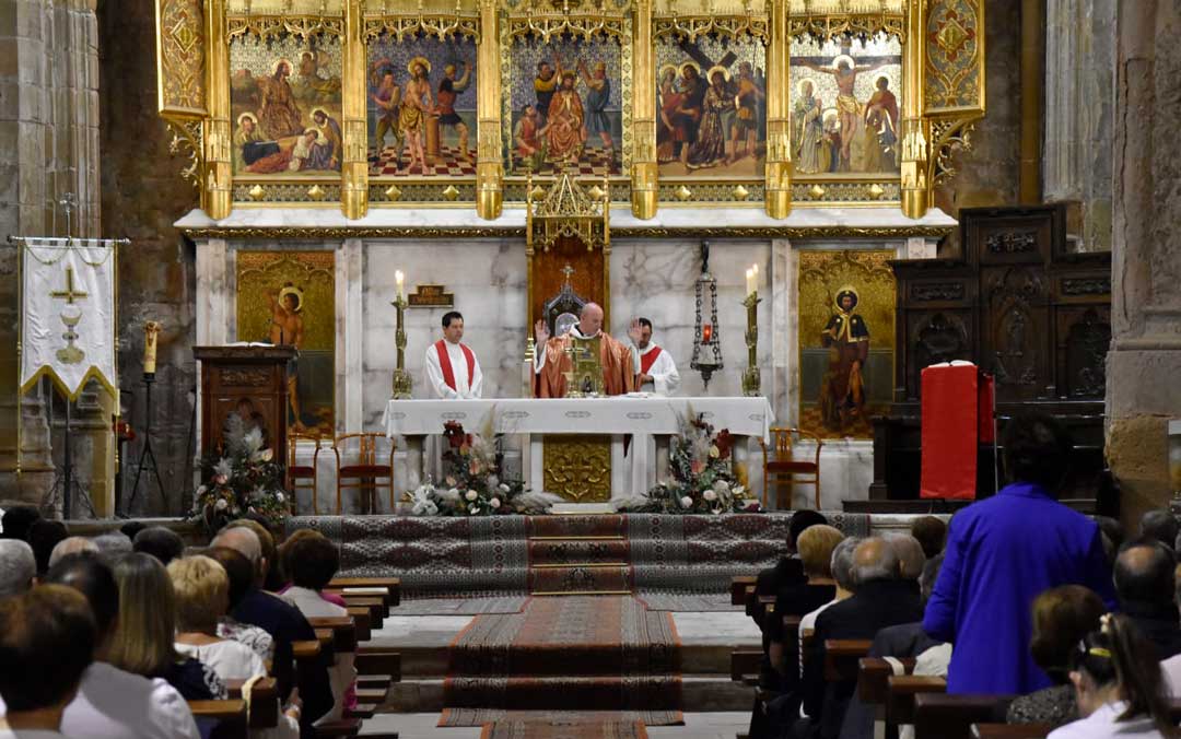 Actos de la Exaltación de la Vera Cruz en Caspe./ María Jesús Clavero