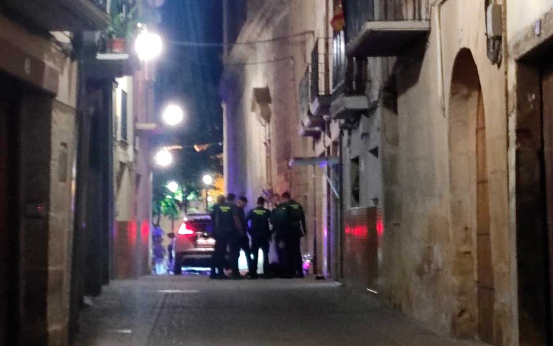 El joven fue detenido en la puerta de su casa en la calle del Carmen / La COMARCA