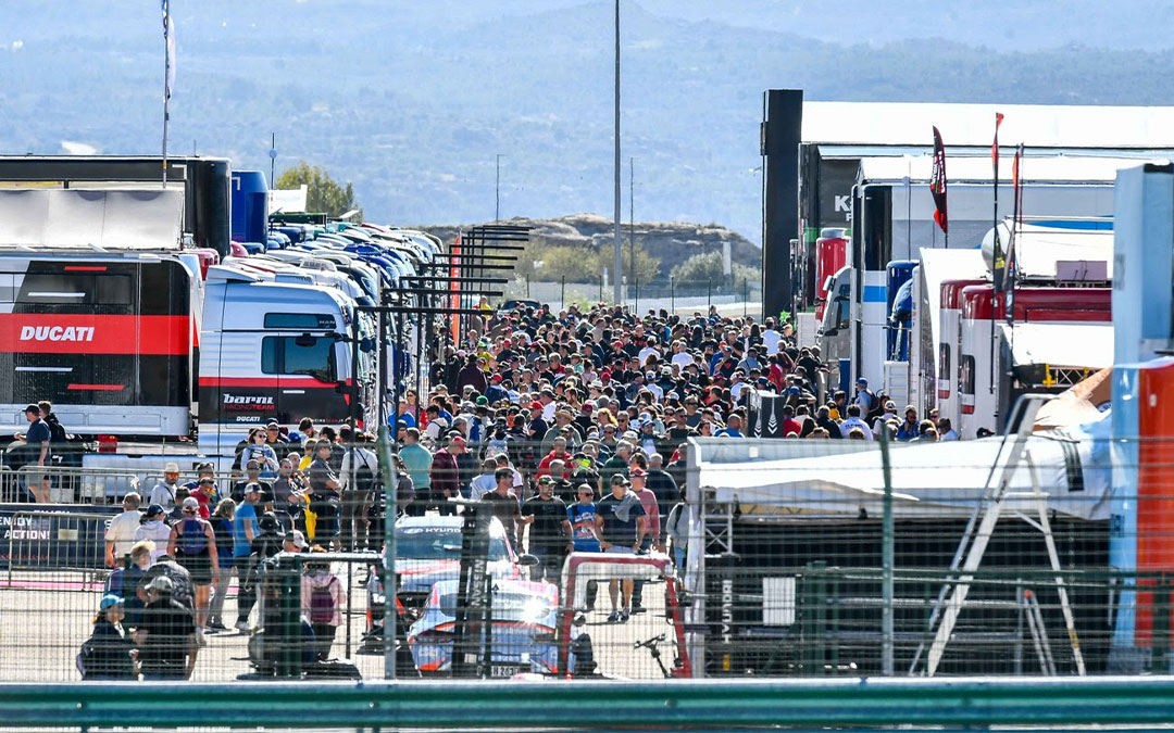 Imagen del paddock de la Tissot Aragón Round 2023./ Motorland