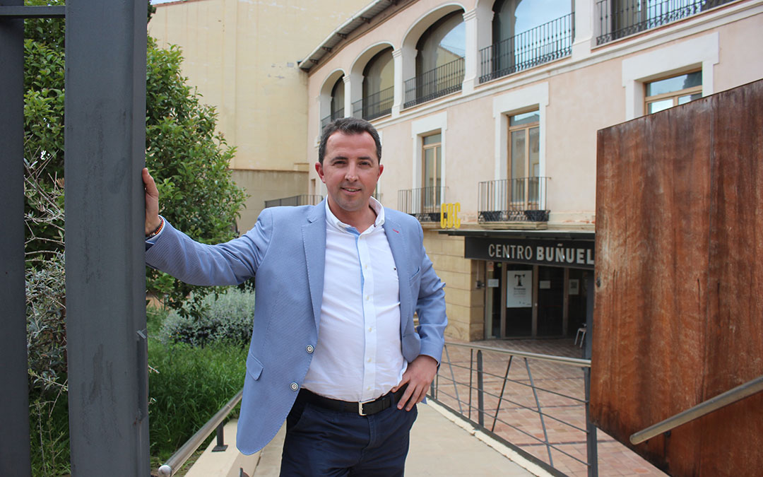 Alberto Herrero afronta las que serán sus quintas fiestas como primer edil del municipio./ L.C
