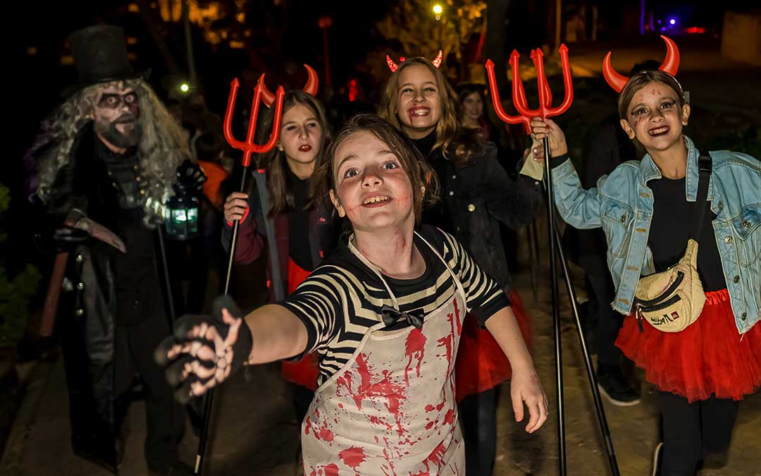 Momento del Paseo del Terror en su pasada edición./ Ayto Alcañiz.