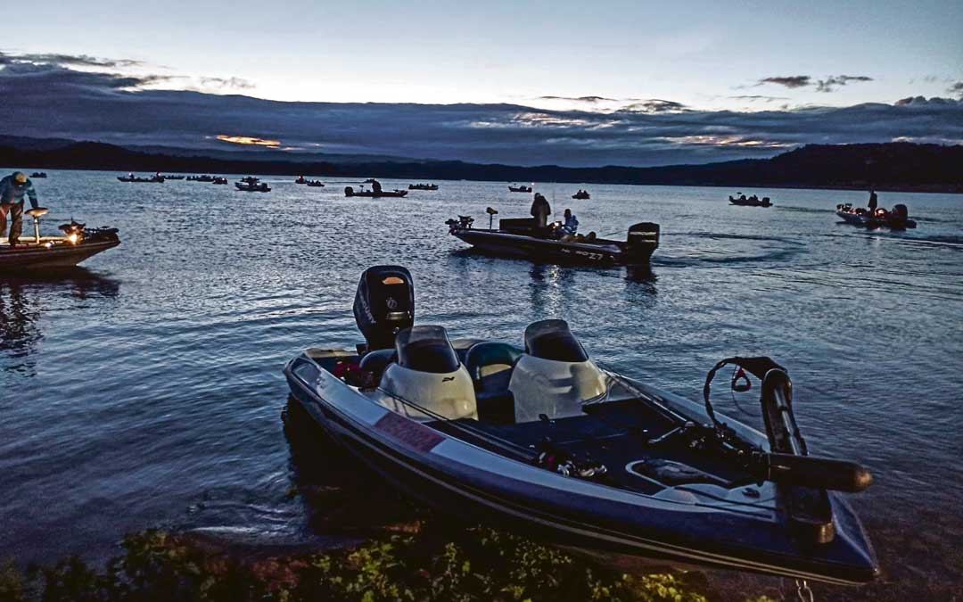 Imagen de la salida de los barcos para la primera manga este jueves./ M.D.D.
