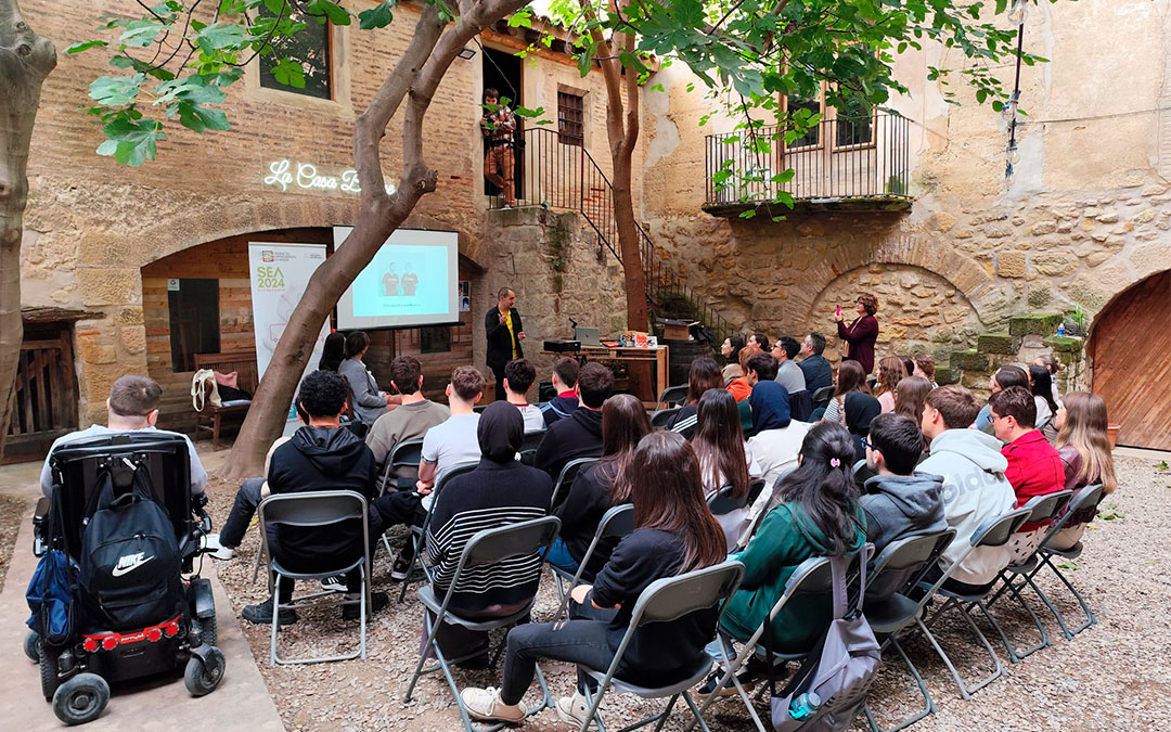 Jornada en la Casa Bosque de Caspe en la Semana del Emprendimiento en Aragón./ Casa Bosque
