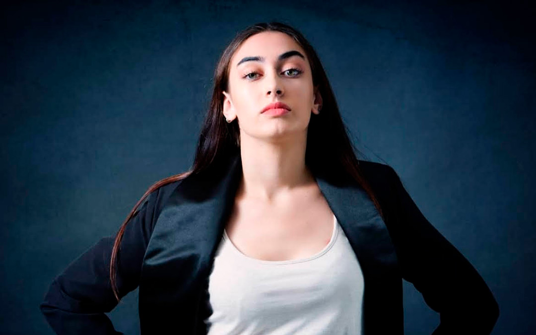 A sus 24 años, Laura Torrijos se ha convertido en toda una referente en la lucha contra el acoso escolar./ @lauratb_ en Instagram
