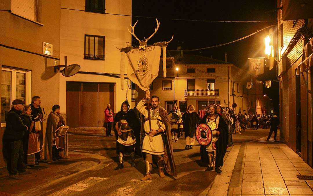 Clan del Ciervo / L.C.