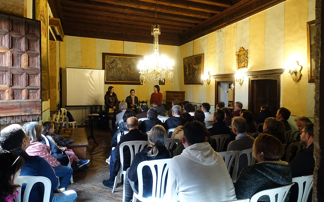 El catálogo de la Casa Aliaga también fue presentado, recoge un trabajo conjunto de la comarca y la oficina de turismo de La Iglesuela. /LA COMARCA